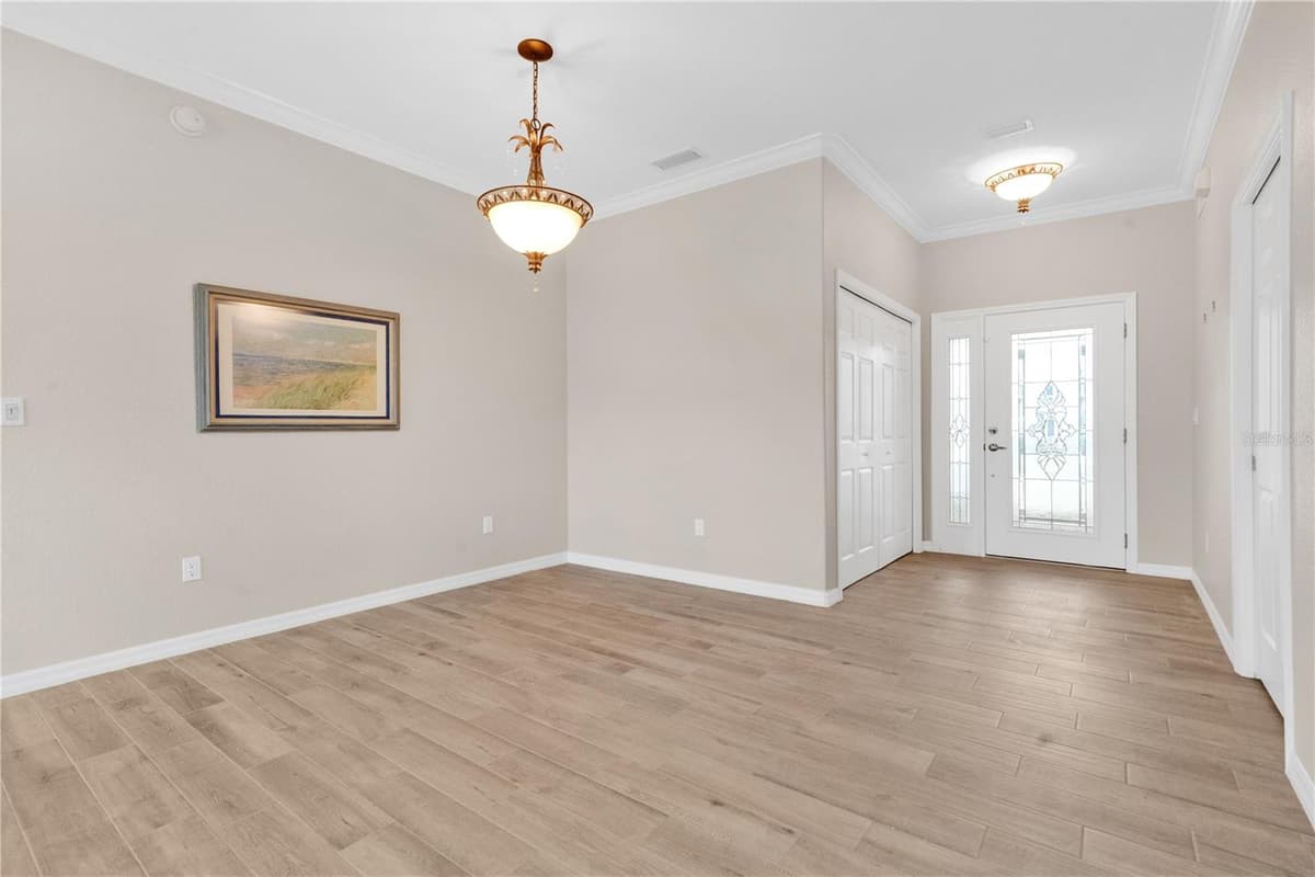117 ROSEWOOD DRIVE — photo 8 of 40