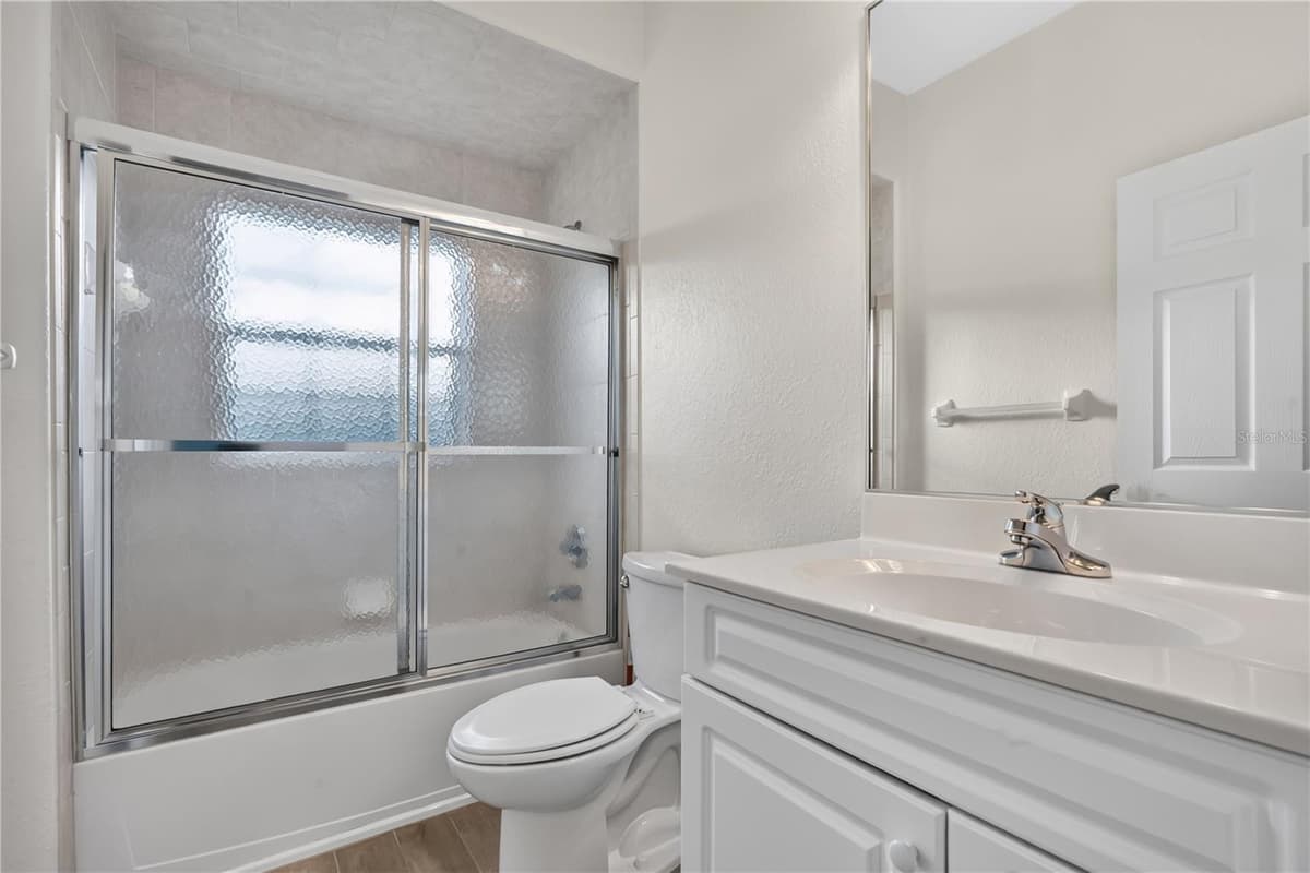 117 ROSEWOOD DRIVE — photo 27 of 40