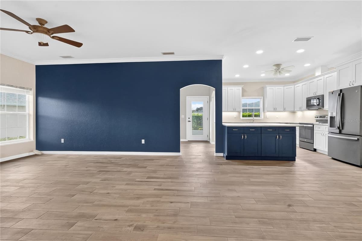 117 ROSEWOOD DRIVE — photo 14 of 40