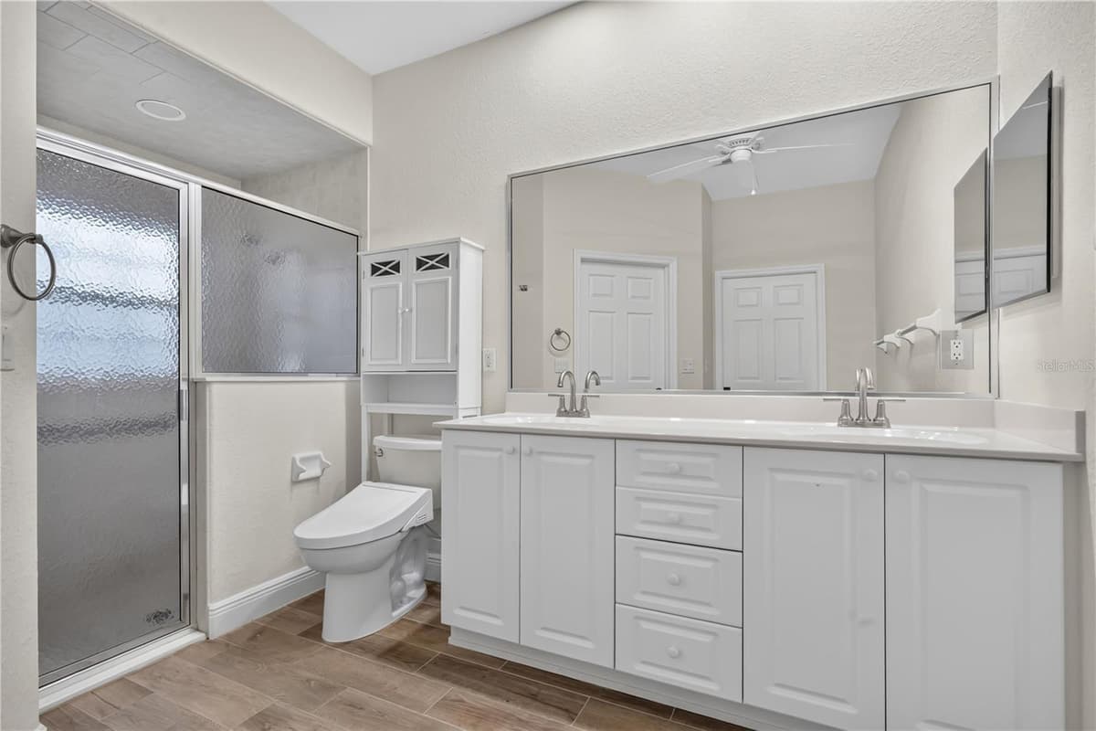 117 ROSEWOOD DRIVE — photo 24 of 40