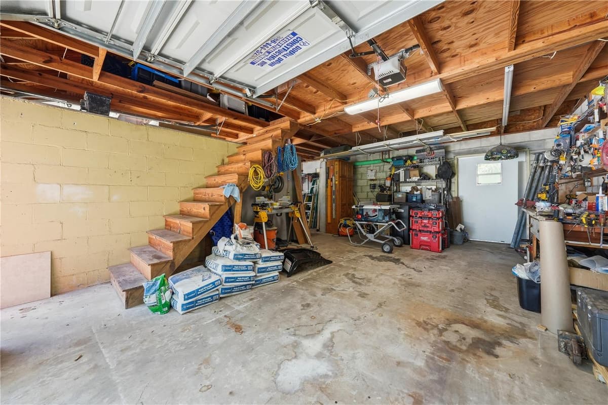 128 LAKEVIEW DRIVE — photo 27 of 35