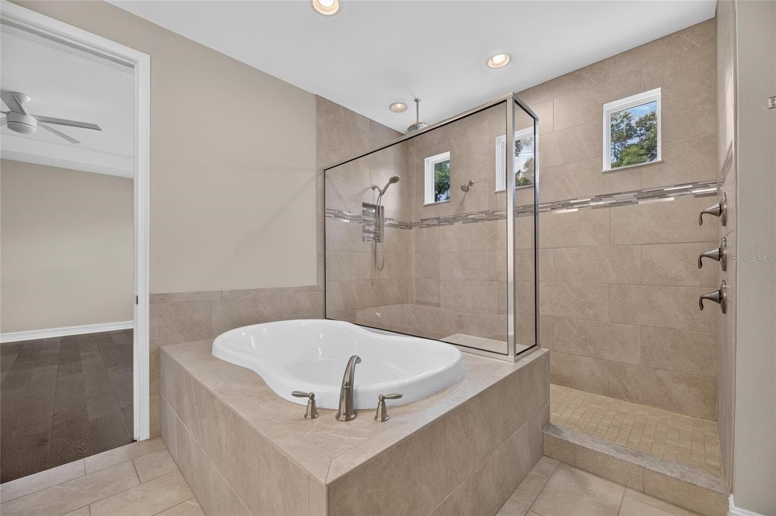 3506 WICKET FIELD ROAD — photo 15 of 31