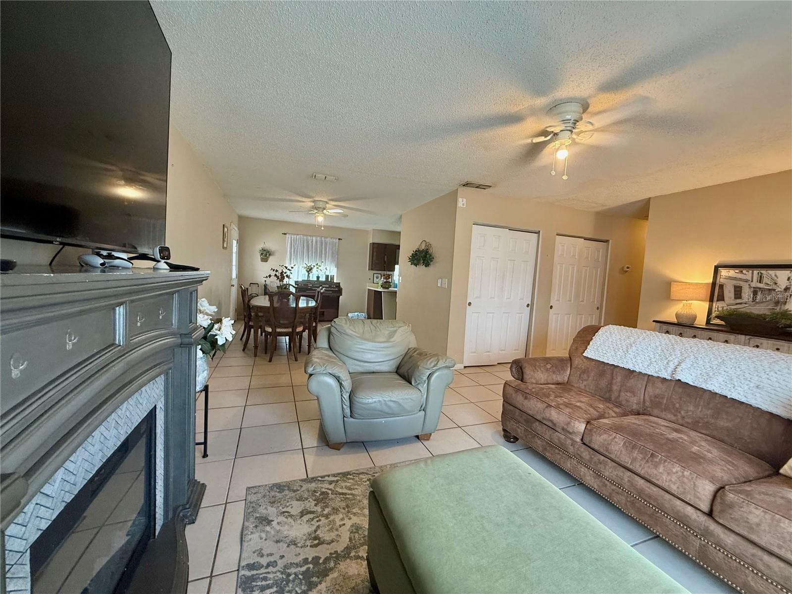 6 SPRING LANE WAY — photo 5 of 25