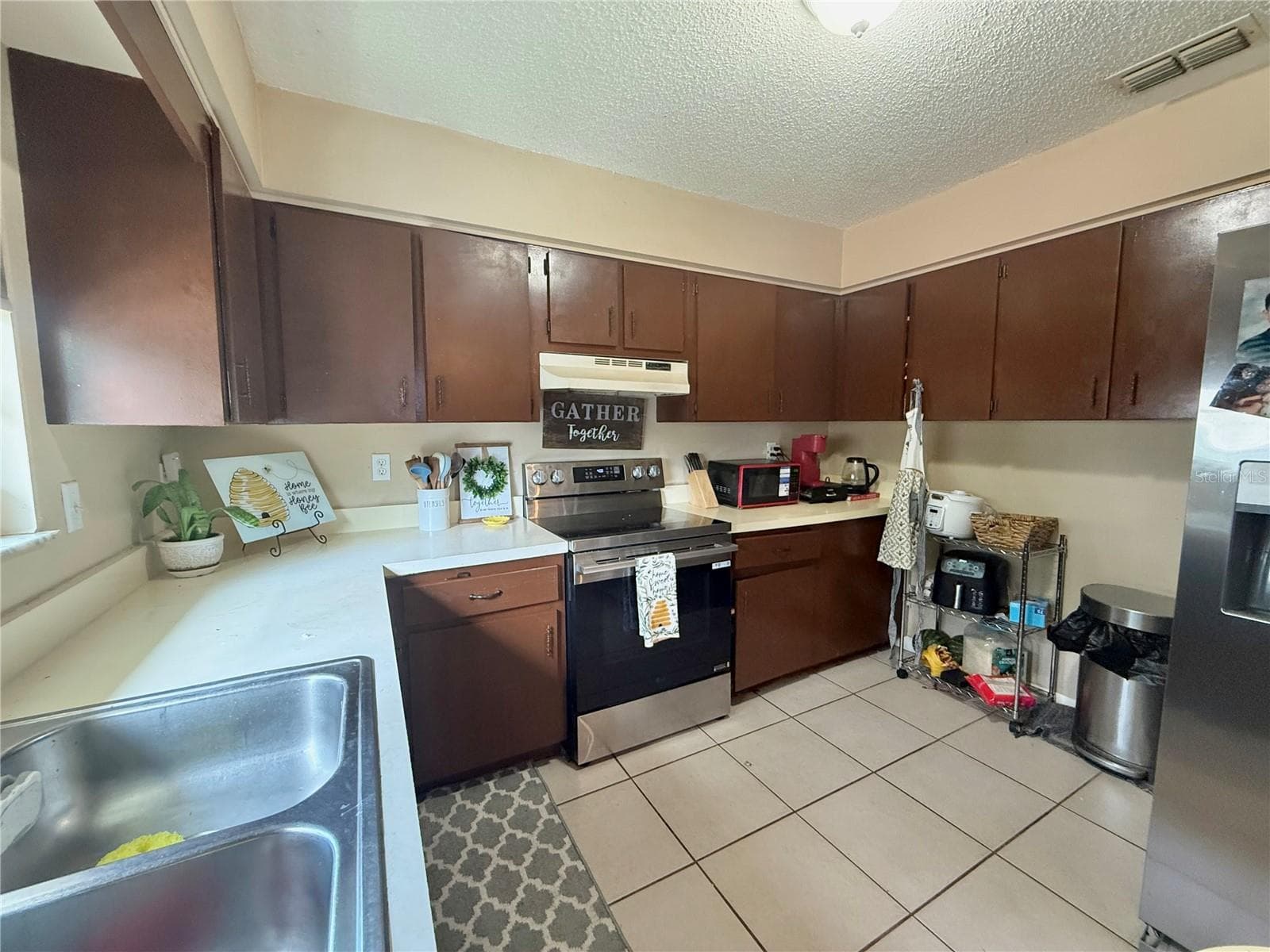 6 SPRING LANE WAY — photo 8 of 25