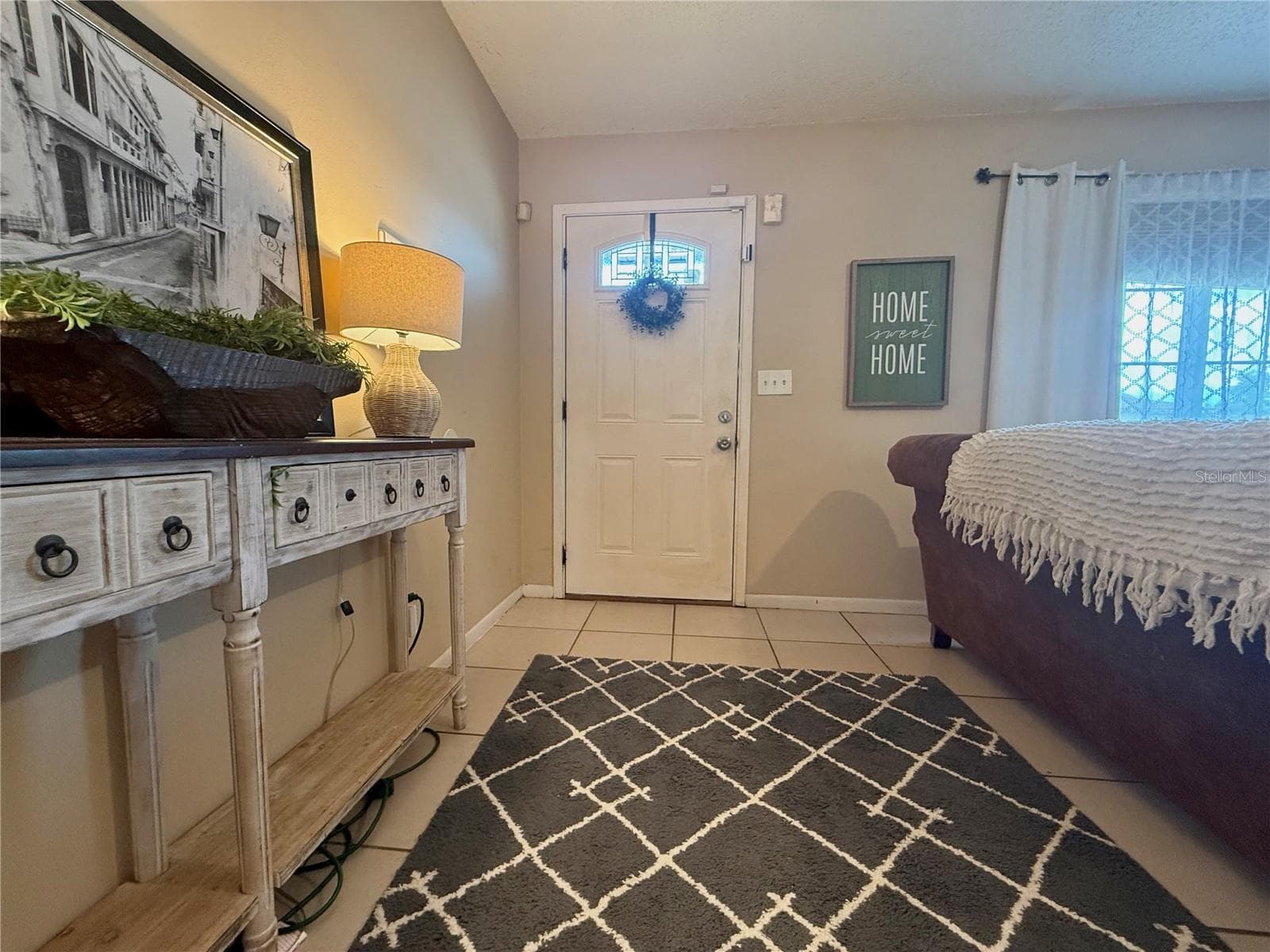 6 SPRING LANE WAY — photo 3 of 25