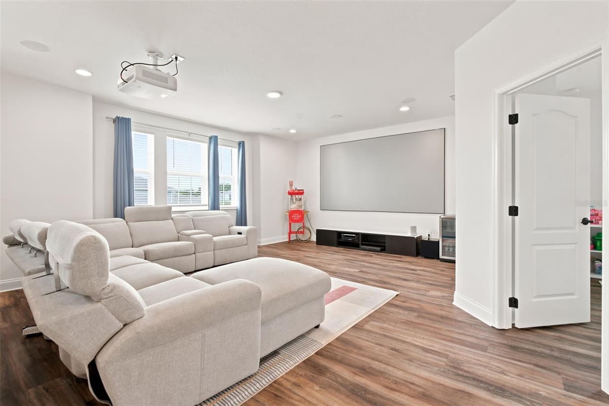 700 ALBYON COURT — photo 25 of 57