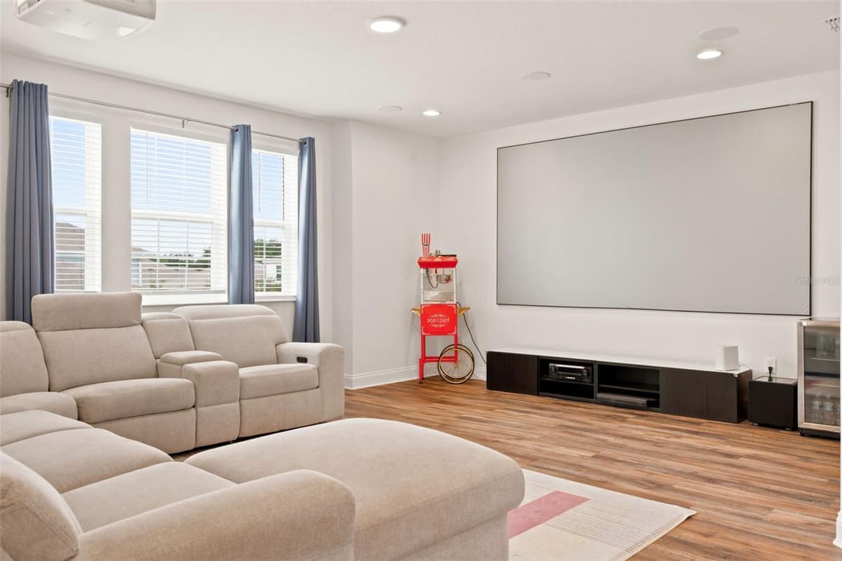 700 ALBYON COURT — photo 6 of 57
