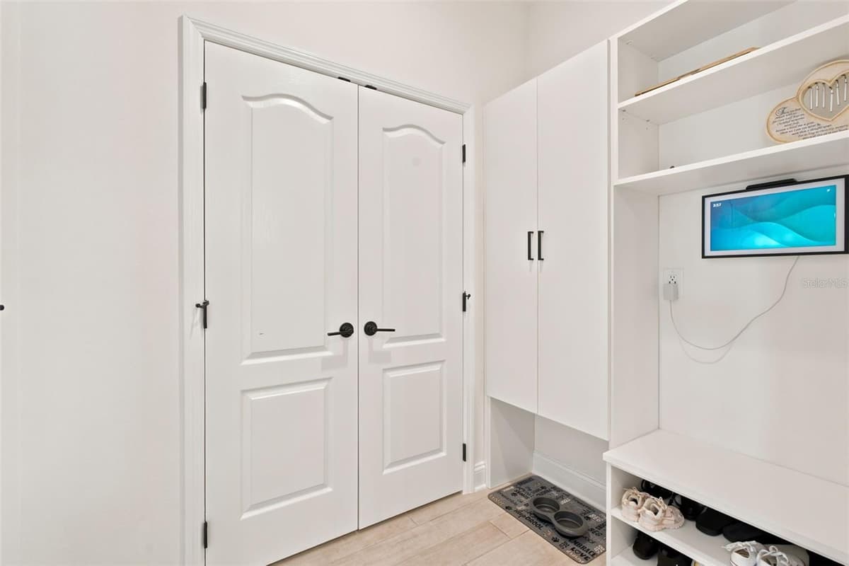 700 ALBYON COURT — photo 46 of 57