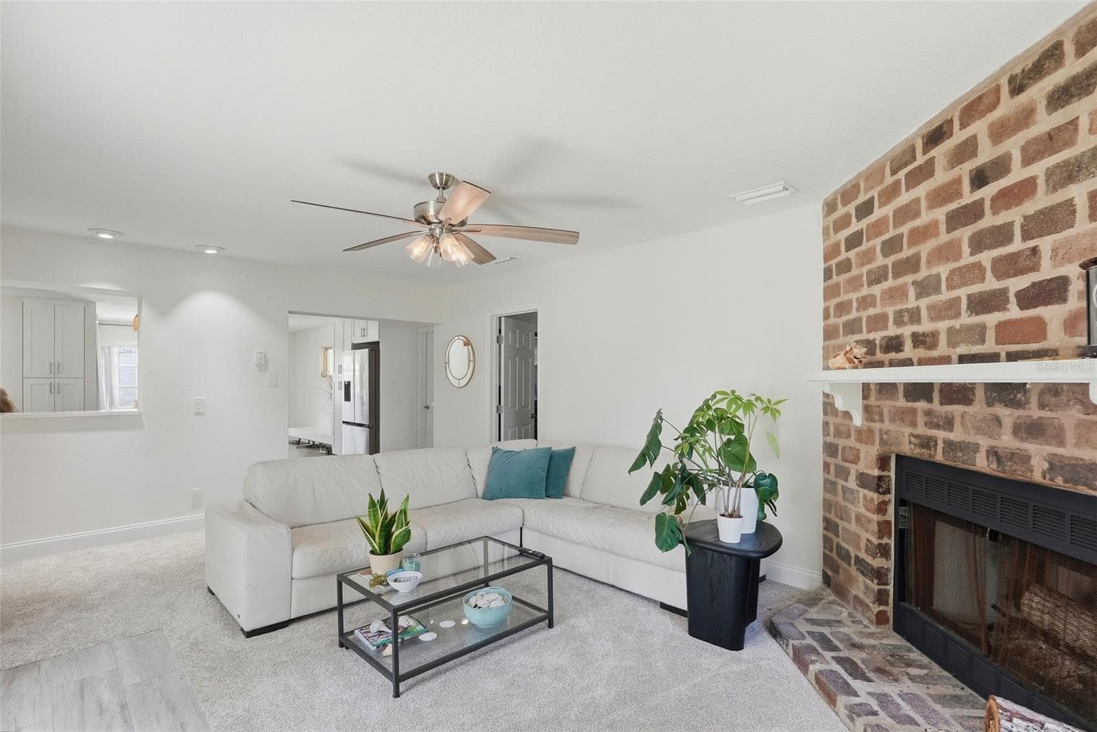 4145 HARRISBURG STREET — photo 10 of 26