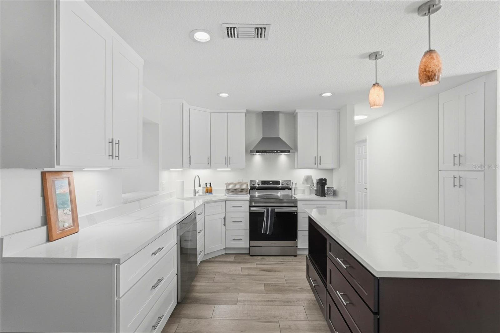 4145 HARRISBURG STREET — photo 3 of 26