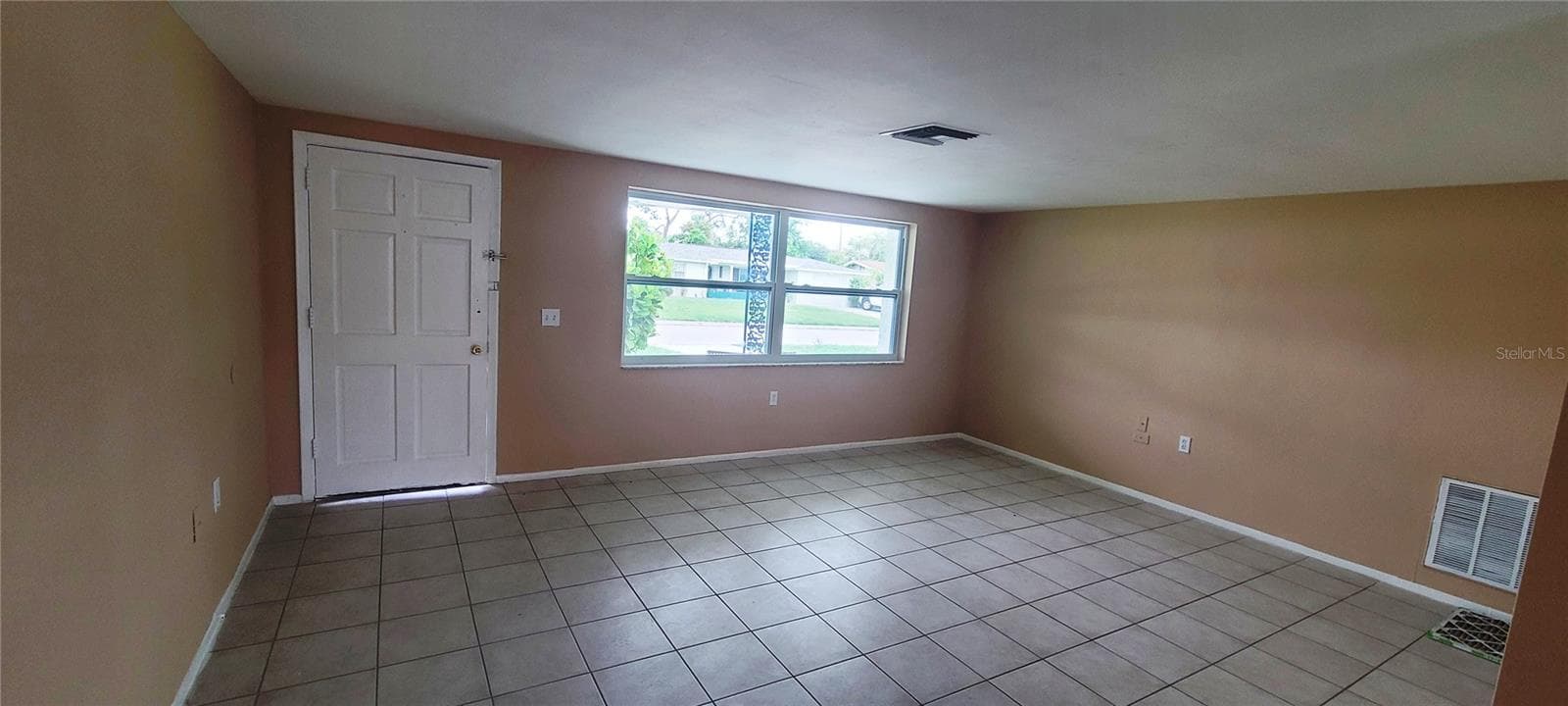 5305 HAWK DRIVE — photo 4 of 13