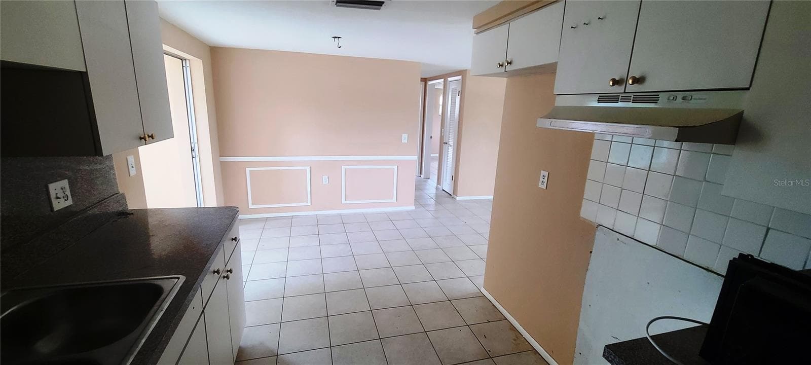 5305 HAWK DRIVE — photo 7 of 13