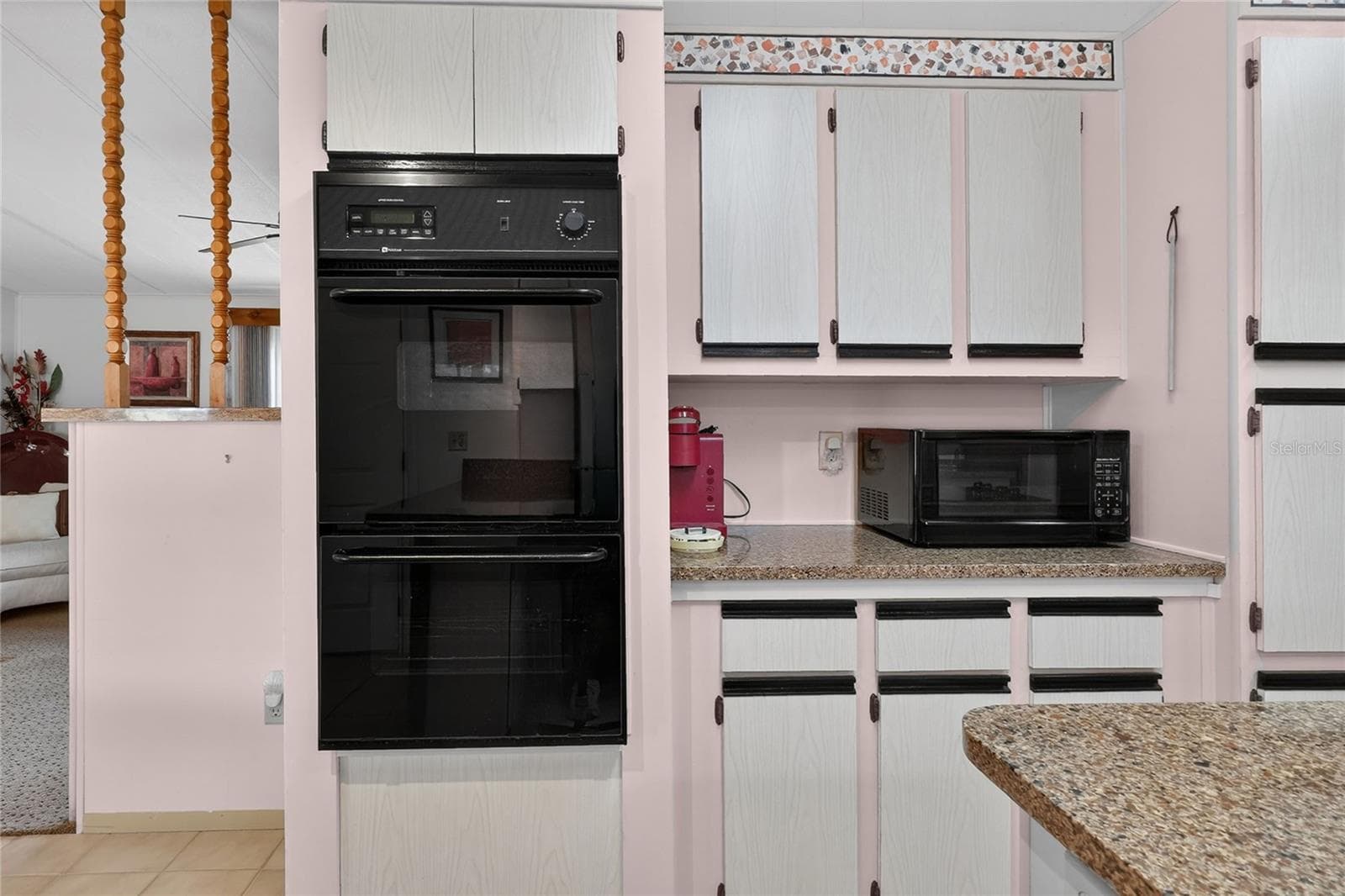 2055 FLORAL AVENUE — photo 16 of 54