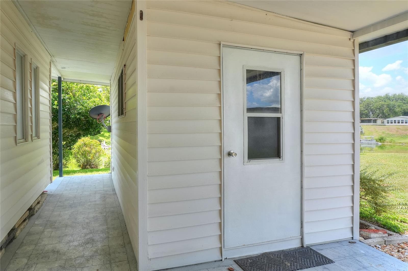 2055 FLORAL AVENUE — photo 47 of 54