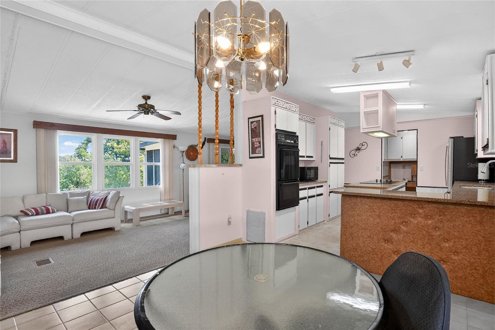 2055 FLORAL AVENUE — photo 11 of 54