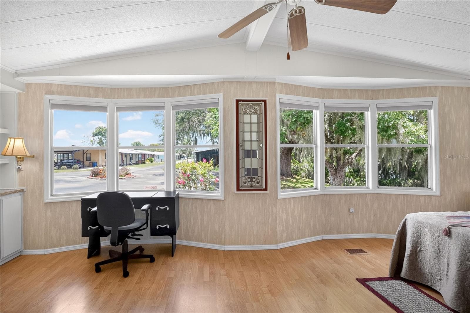 2055 FLORAL AVENUE — photo 26 of 54