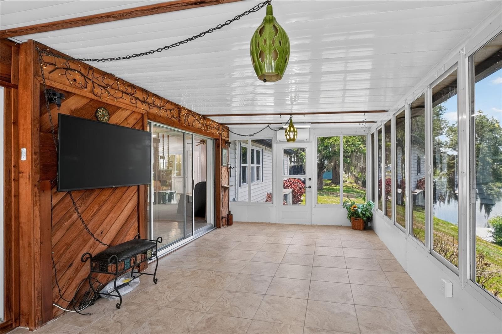 2055 FLORAL AVENUE — photo 35 of 54