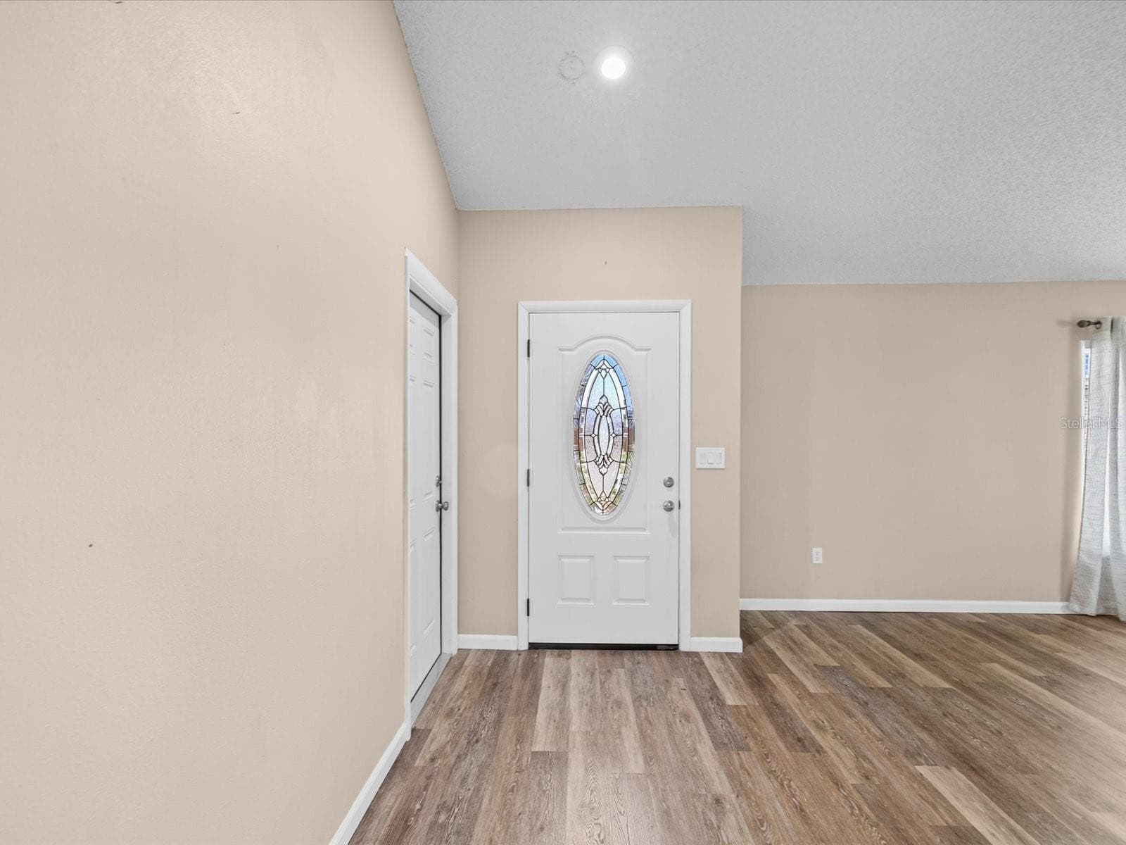 1105 TUXFORD DRIVE — photo 7 of 40