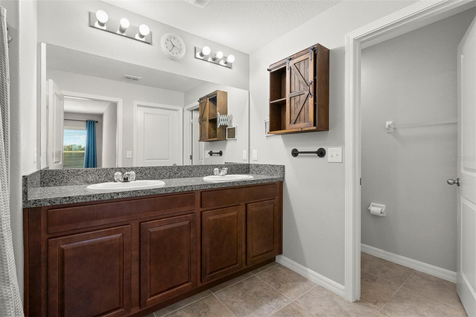 10515 CARLOWAY HILLS DRIVE — photo 30 of 68