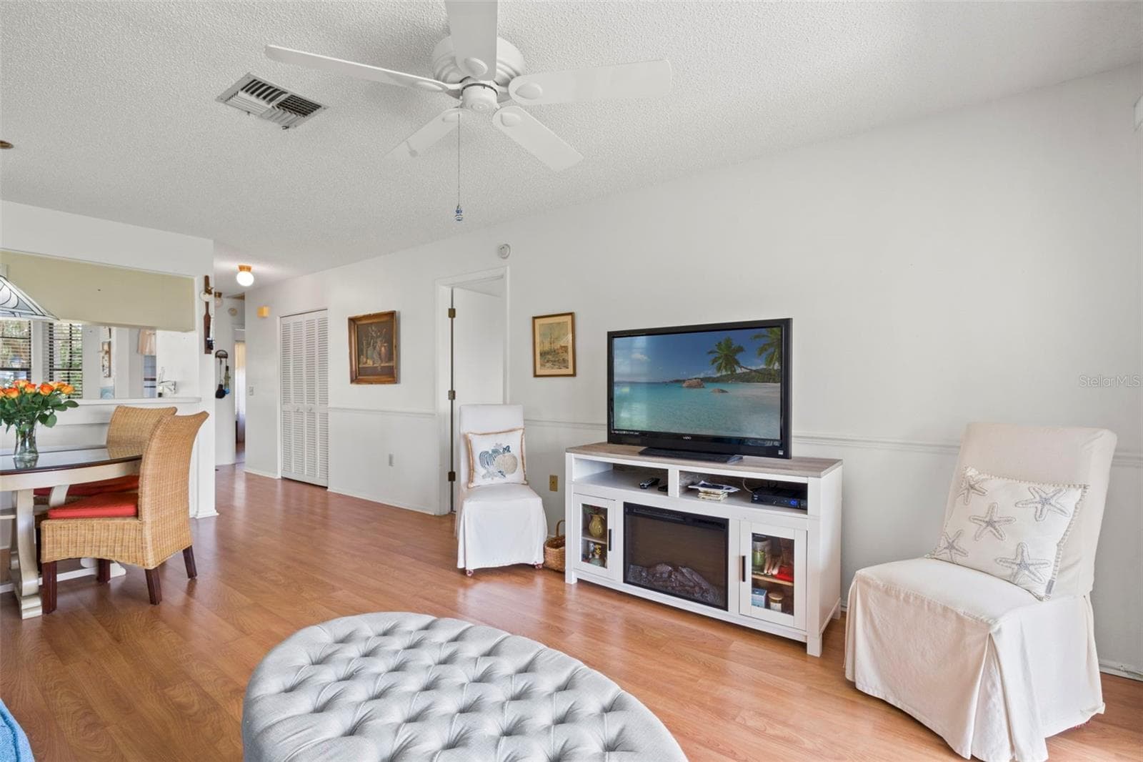6410 NATURE PRESERVE LANE — photo 9 of 61