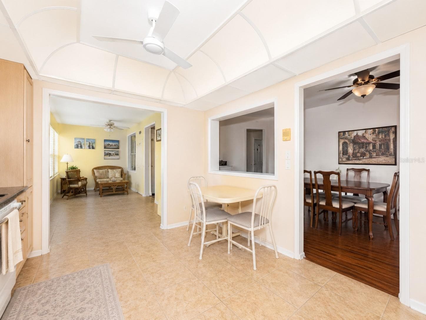 4700 COVE CIRCLE — photo 16 of 50