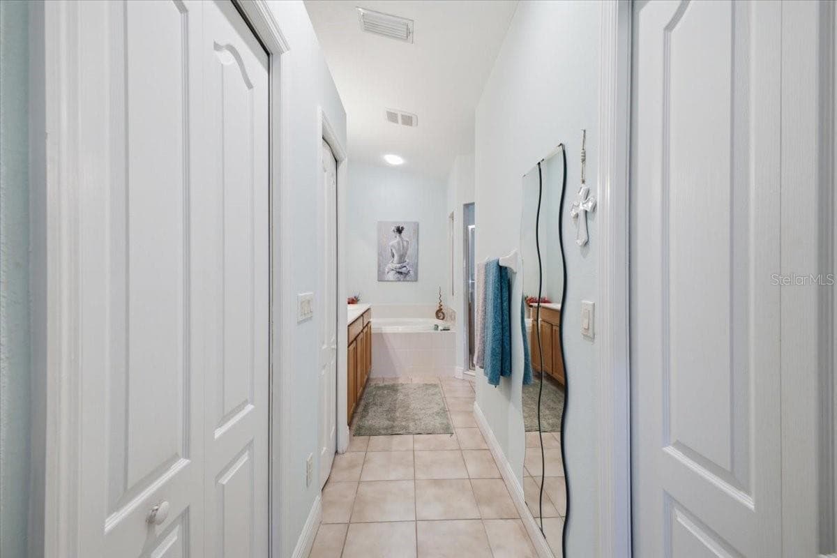 5231 LANSDOWNE WAY — photo 19 of 38