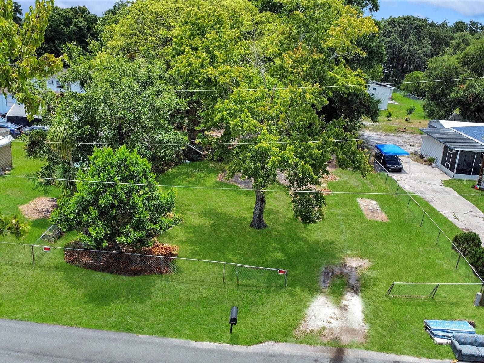 2824 BAY AVENUE — photo 3 of 7