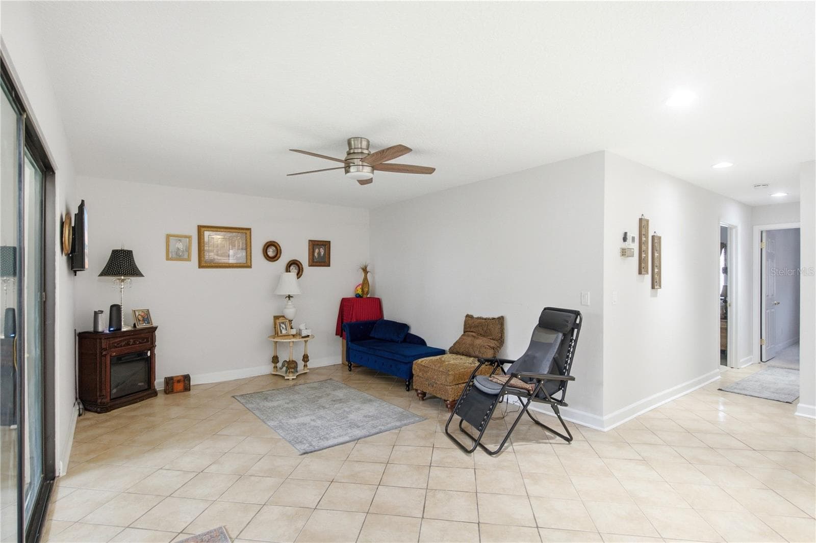 314 PALM COAST PARKWAY — photo 10 of 23