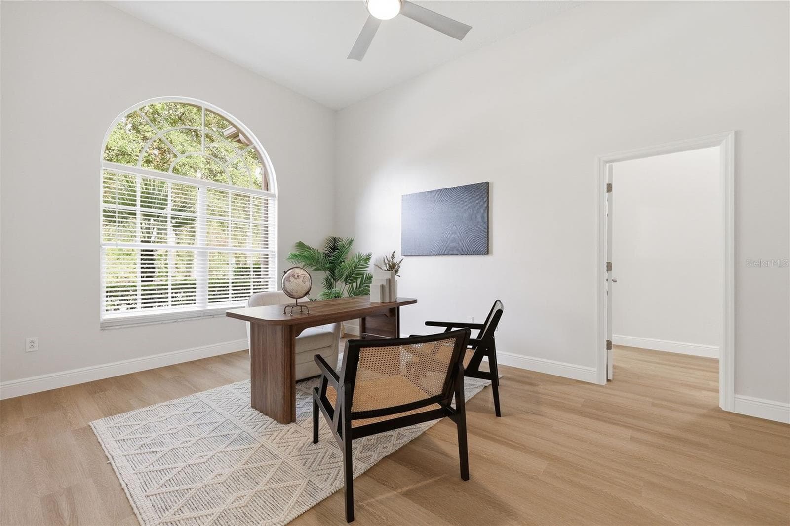 18126 EMERALD BAY STREET — photo 7 of 37