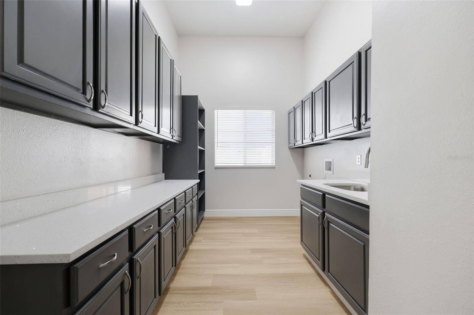 18126 EMERALD BAY STREET — photo 33 of 37