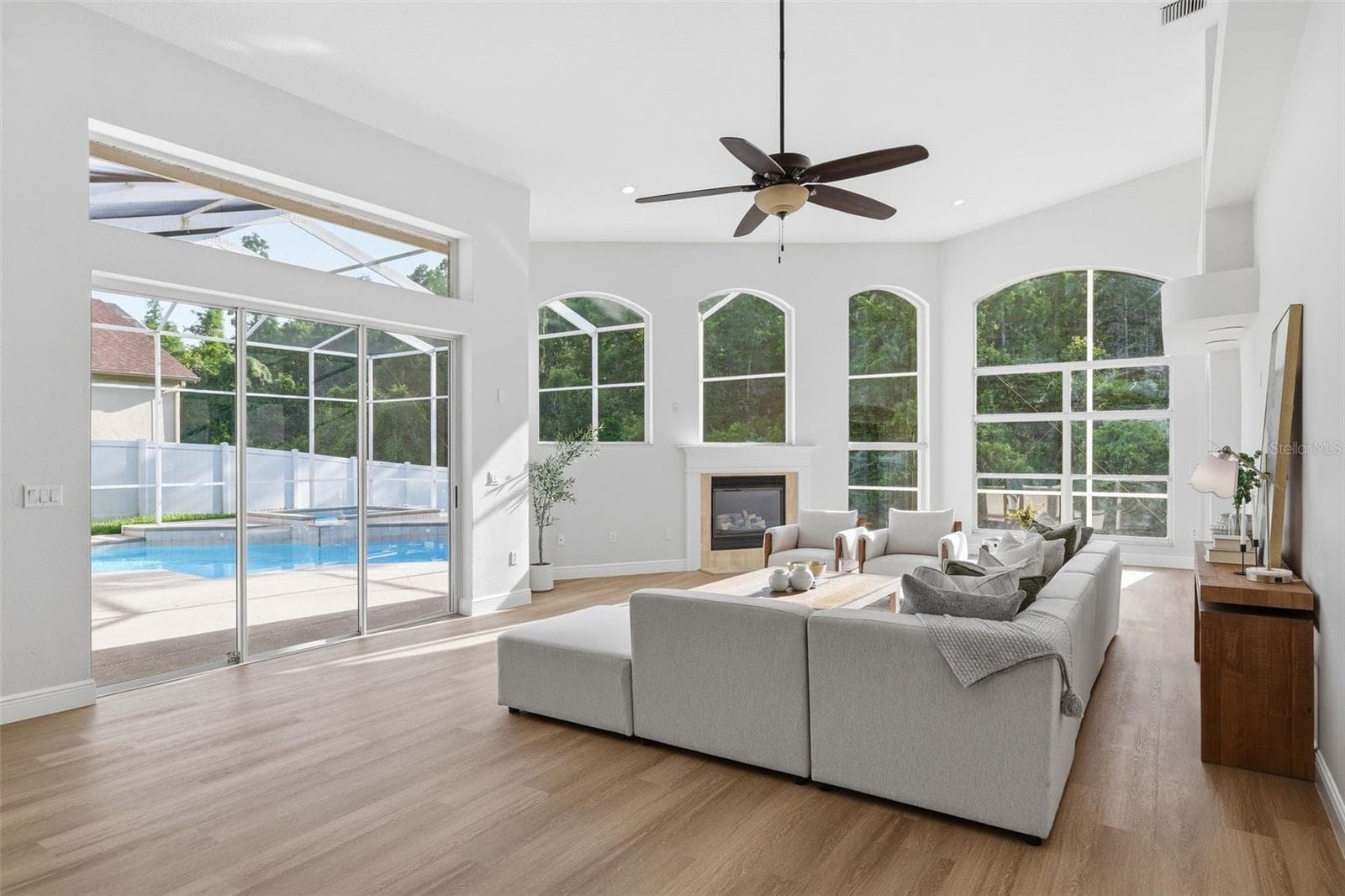 18126 EMERALD BAY STREET — photo 16 of 37