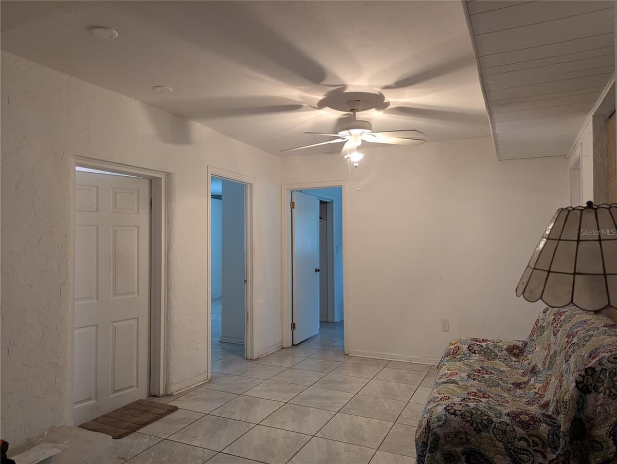 7633 CRESCENT LOOP — photo 19 of 40