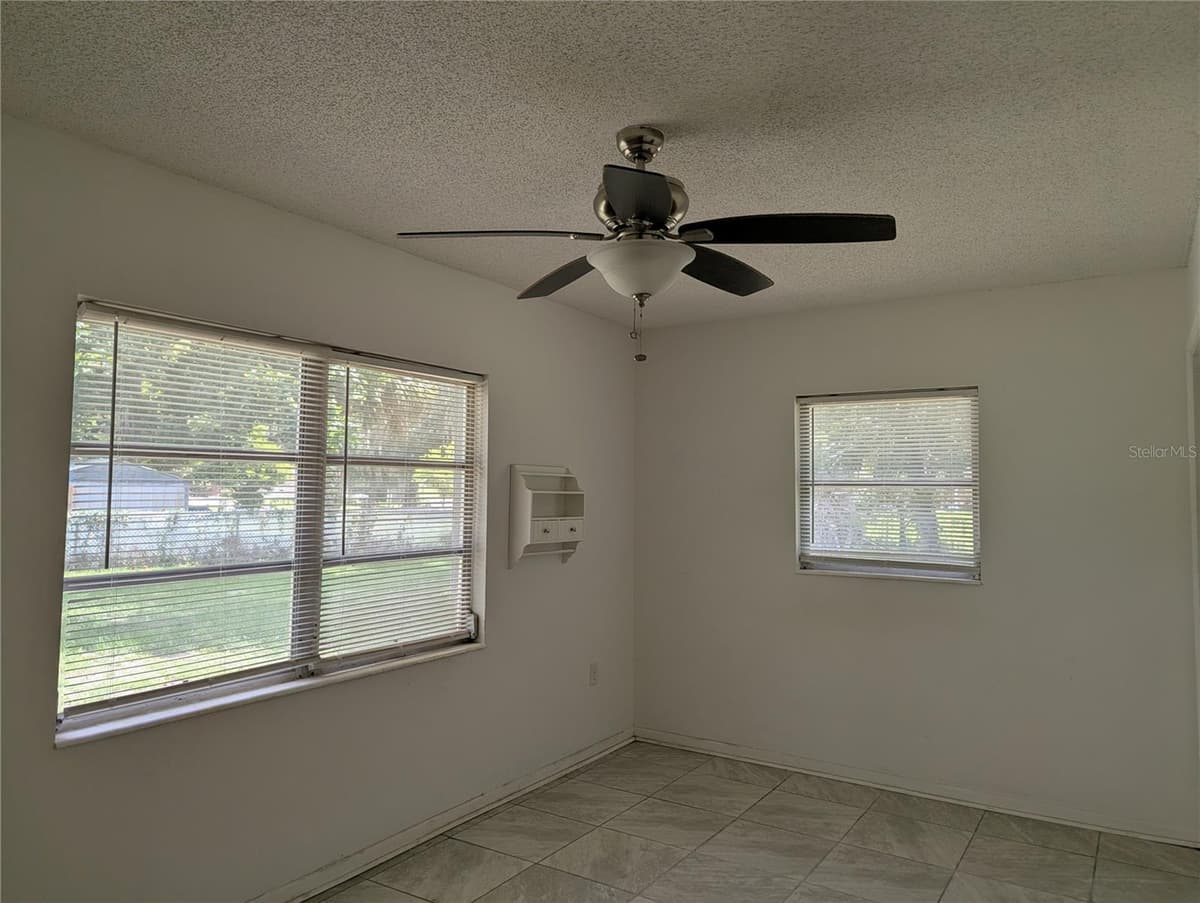 7633 CRESCENT LOOP — photo 21 of 40