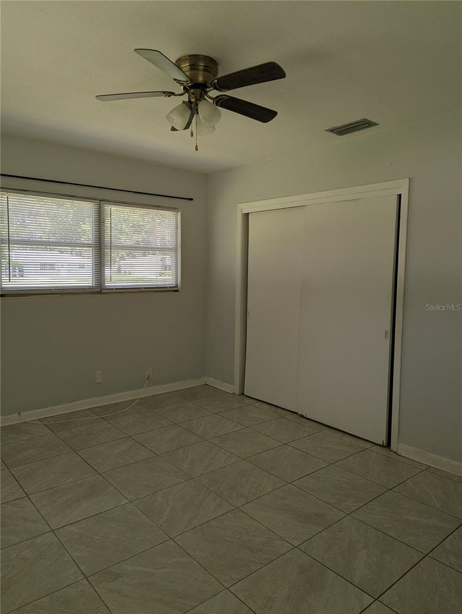 7633 CRESCENT LOOP — photo 8 of 31