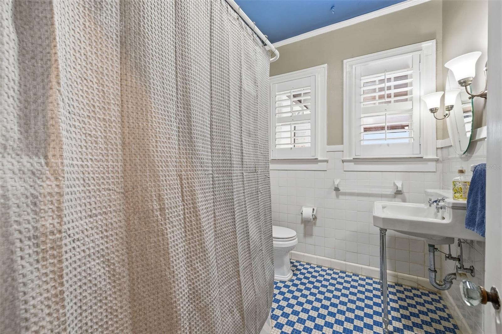 912 FREMONT AVENUE — photo 30 of 59