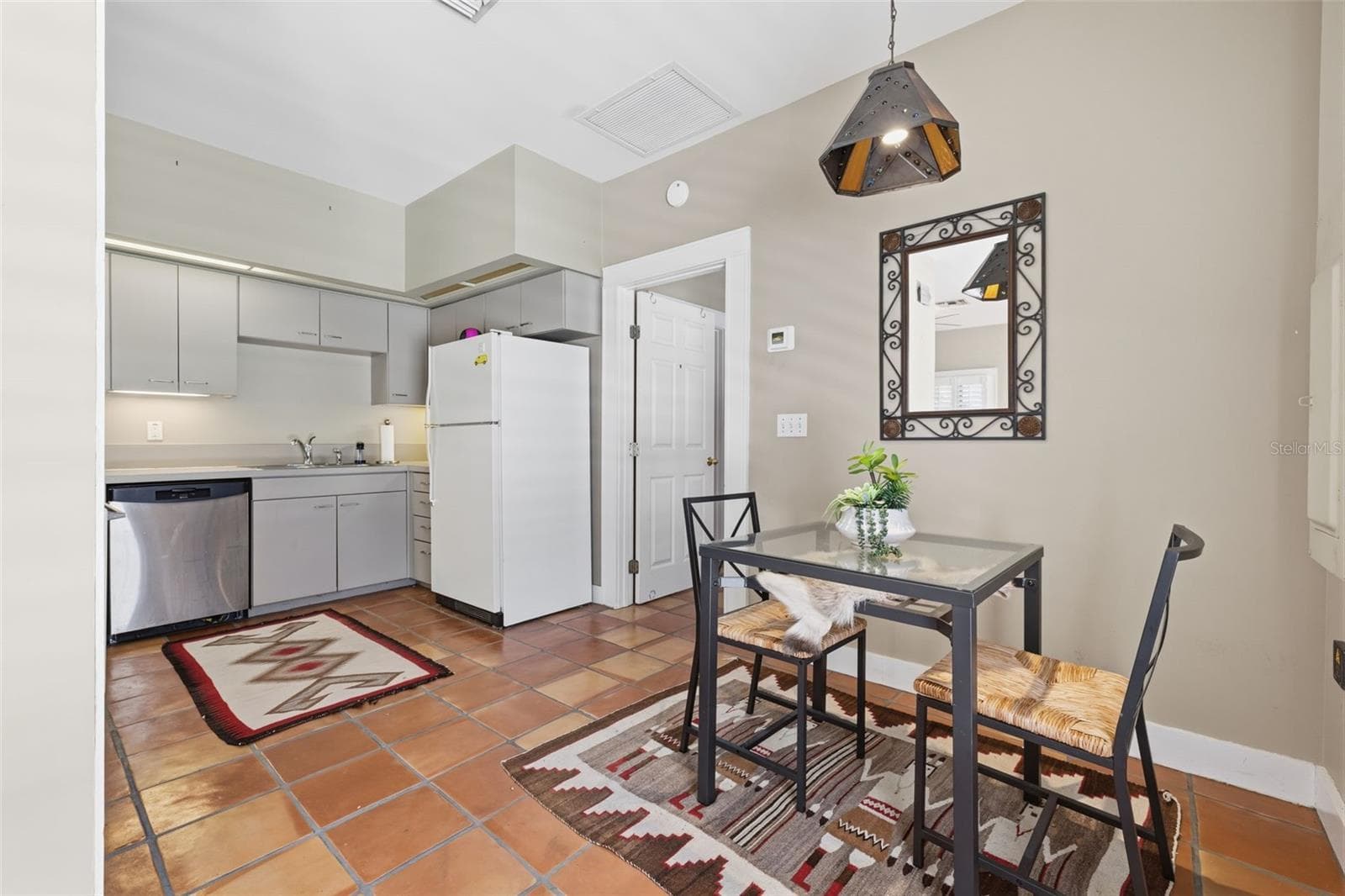 912 FREMONT AVENUE — photo 41 of 59