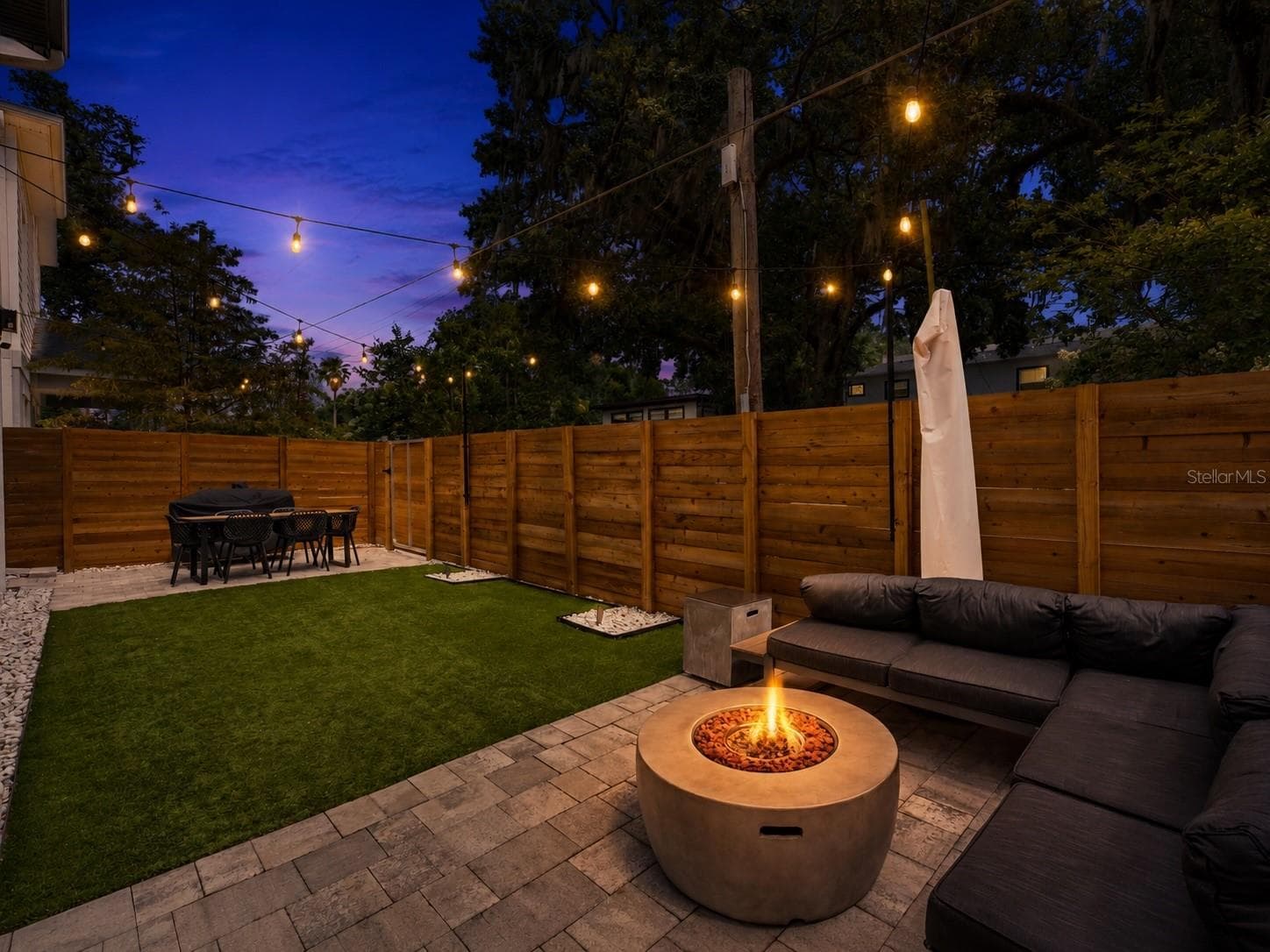 2401 AMHERST AVENUE — photo 3 of 31