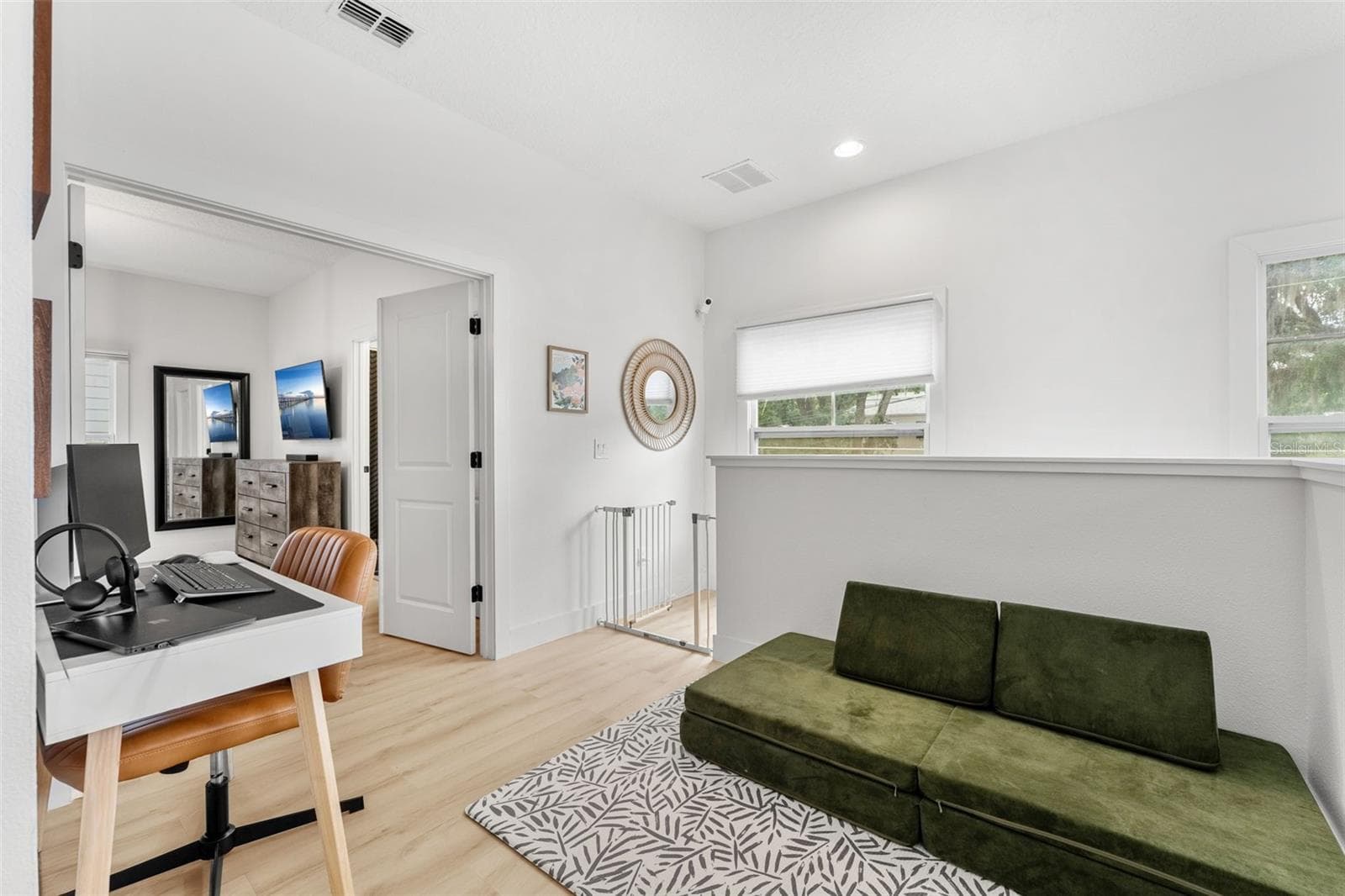 2401 AMHERST AVENUE — photo 17 of 31
