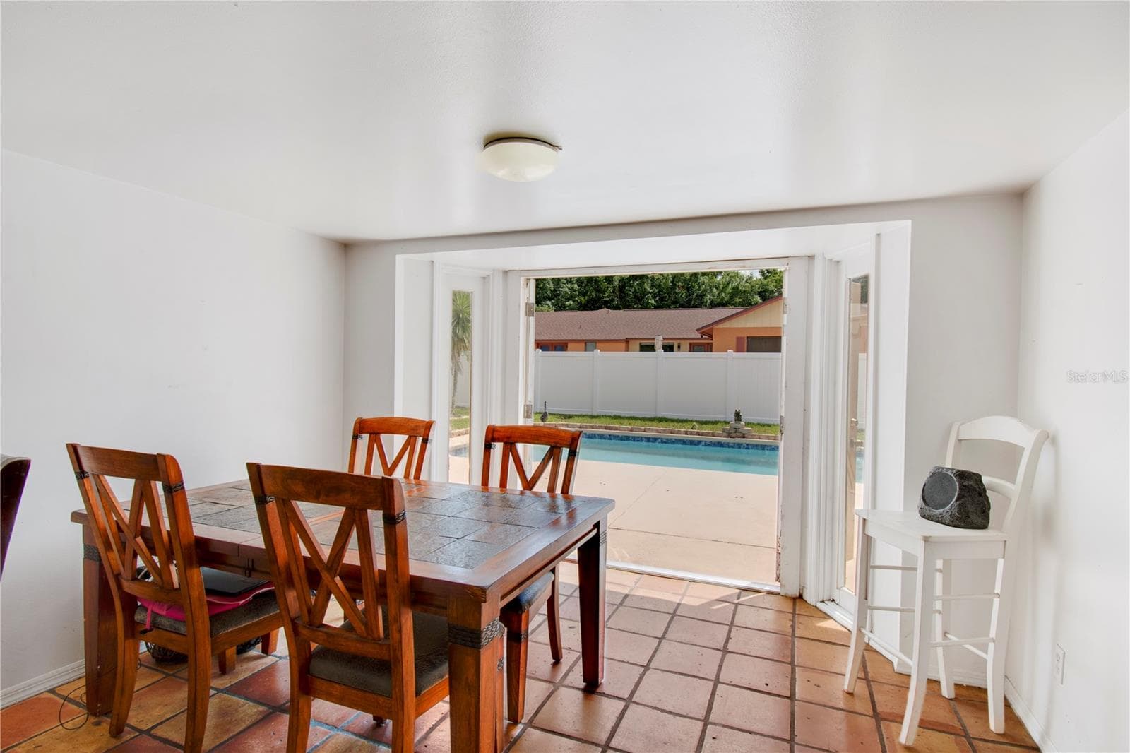 8628 GRANADA BOULEVARD — photo 12 of 54