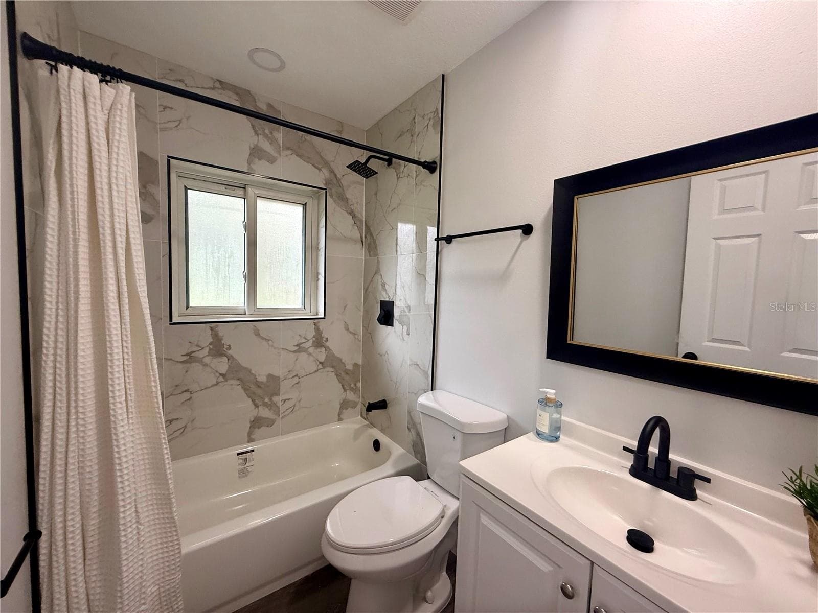 825 CHURCH AVE — photo 21 of 28