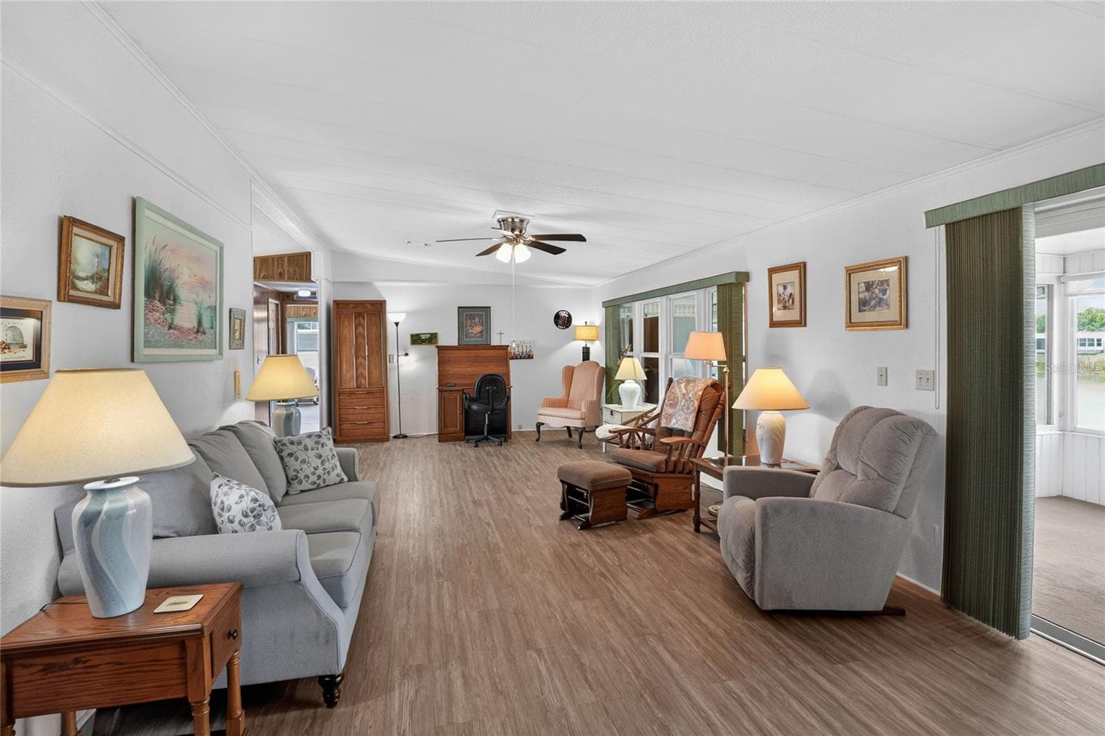 2055 FLORAL AVENUE — photo 7 of 62