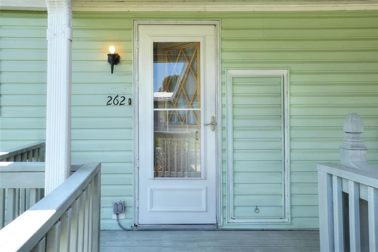 2055 FLORAL AVENUE — photo 5 of 62
