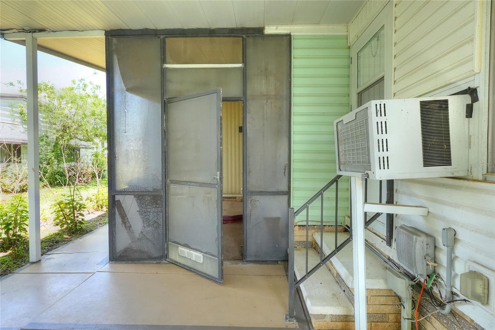 2055 FLORAL AVENUE — photo 49 of 62
