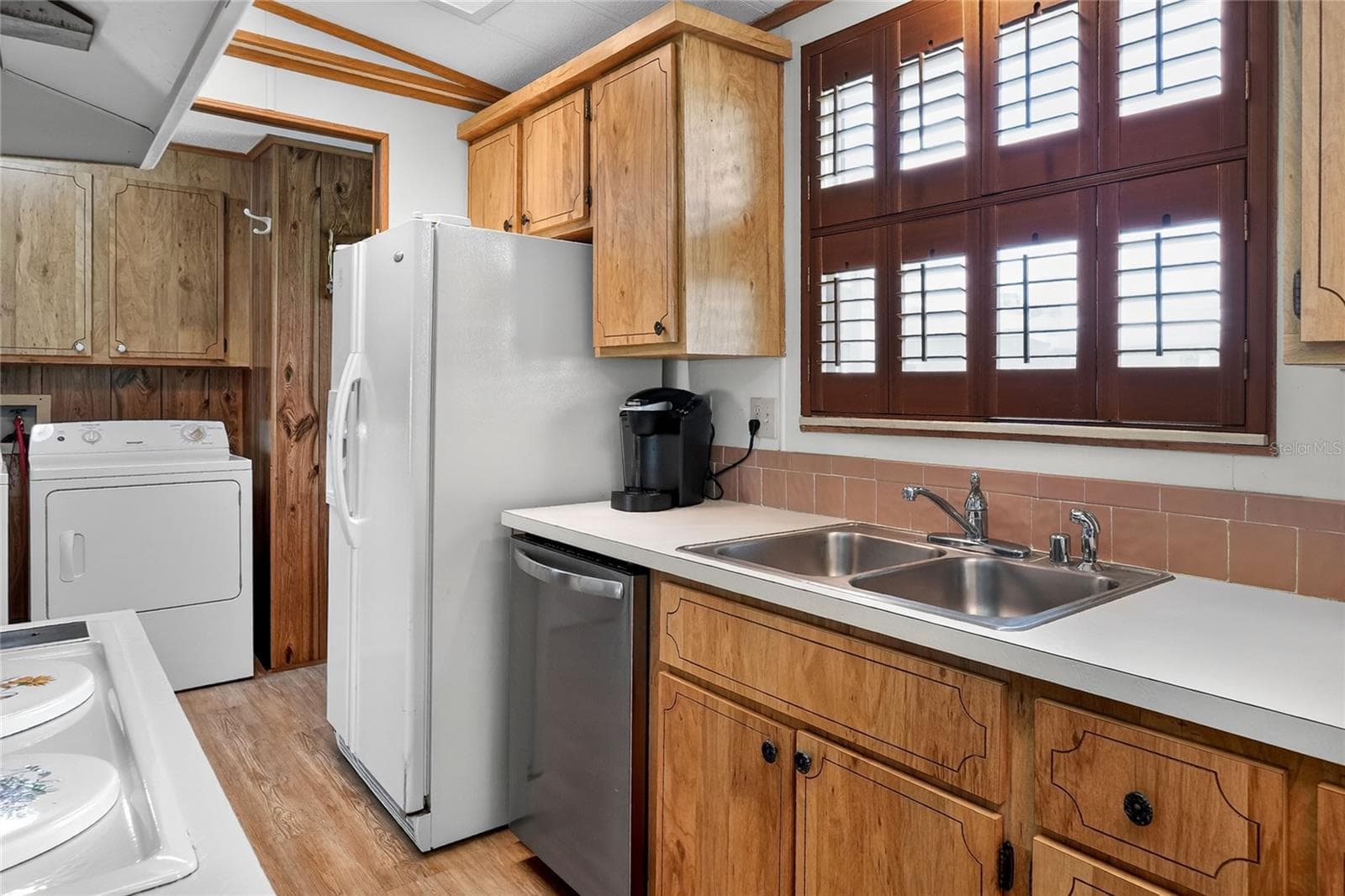 2055 FLORAL AVENUE — photo 12 of 62