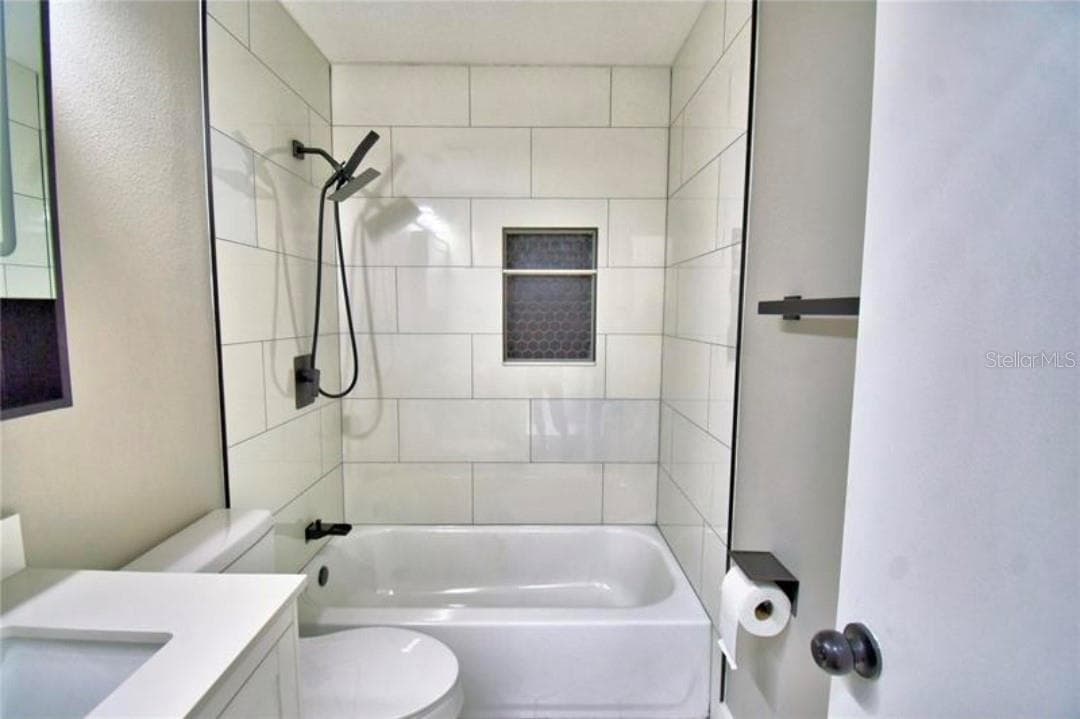 7504 WILLOW WISP DRIVE — photo 15 of 23