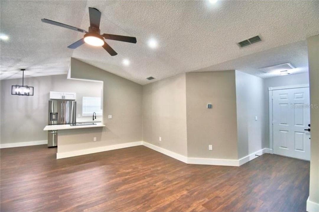7504 WILLOW WISP DRIVE — photo 8 of 23