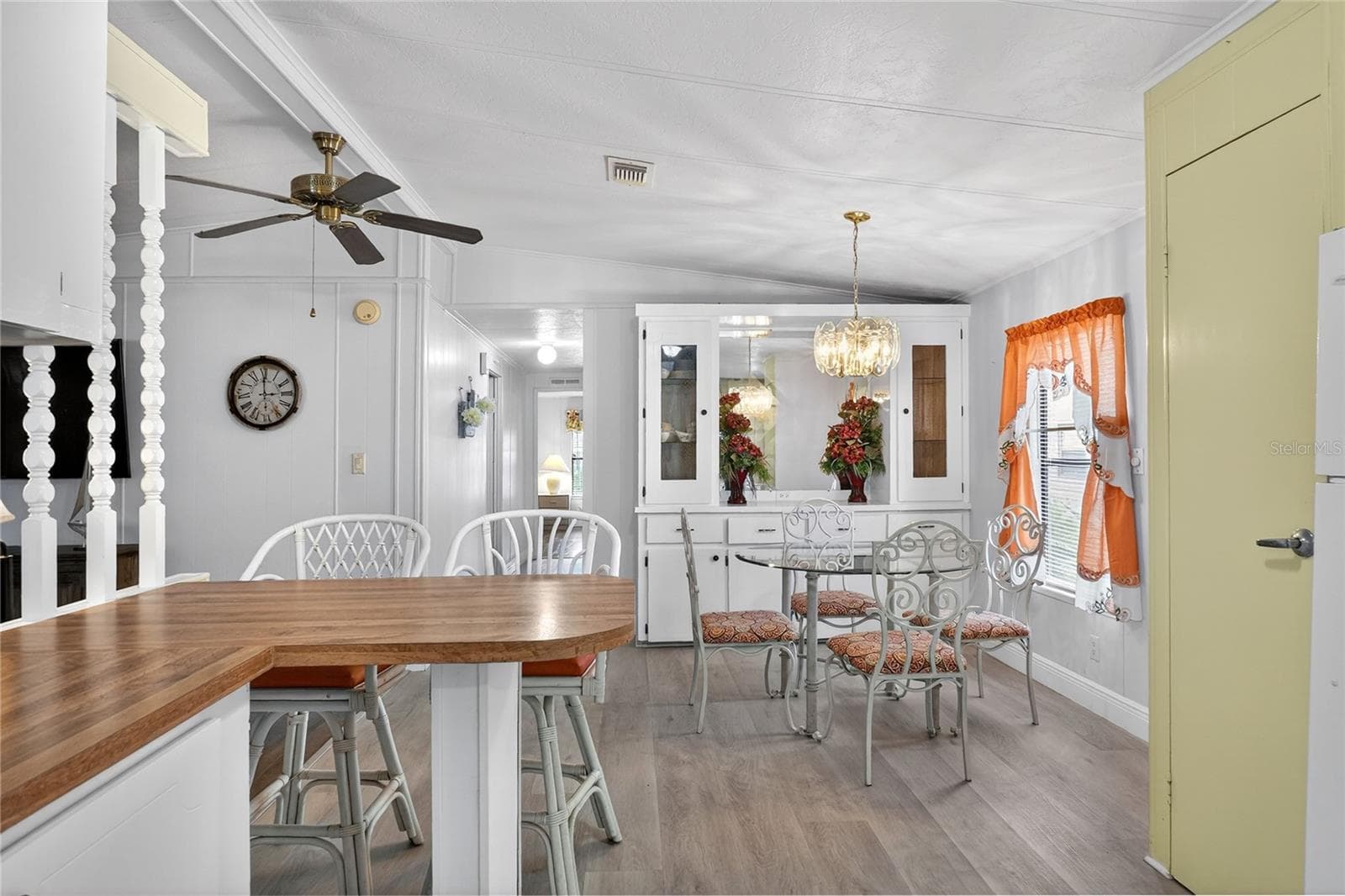2055 FLORAL AVENUE — photo 18 of 47