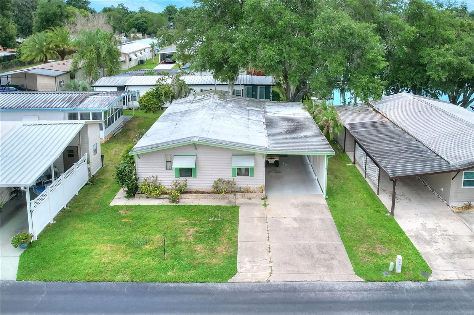 2055 FLORAL AVENUE — photo 2 of 47