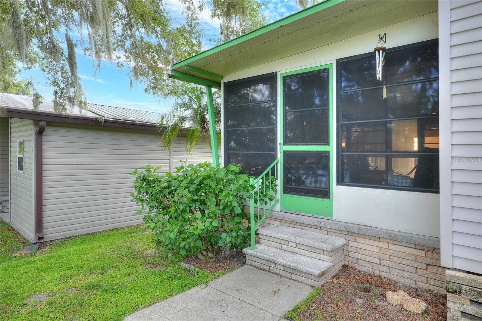 2055 FLORAL AVENUE — photo 32 of 47