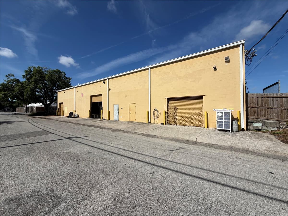 4101 FLORIDA AVENUE — photo 12 of 15